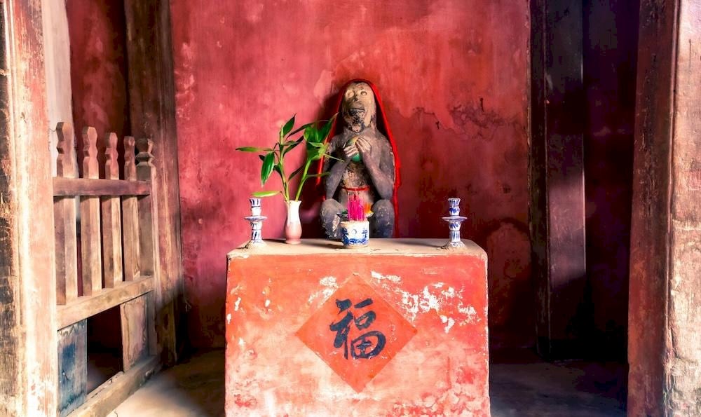 The Monkey statue at the Japanese Bridge Hoi An